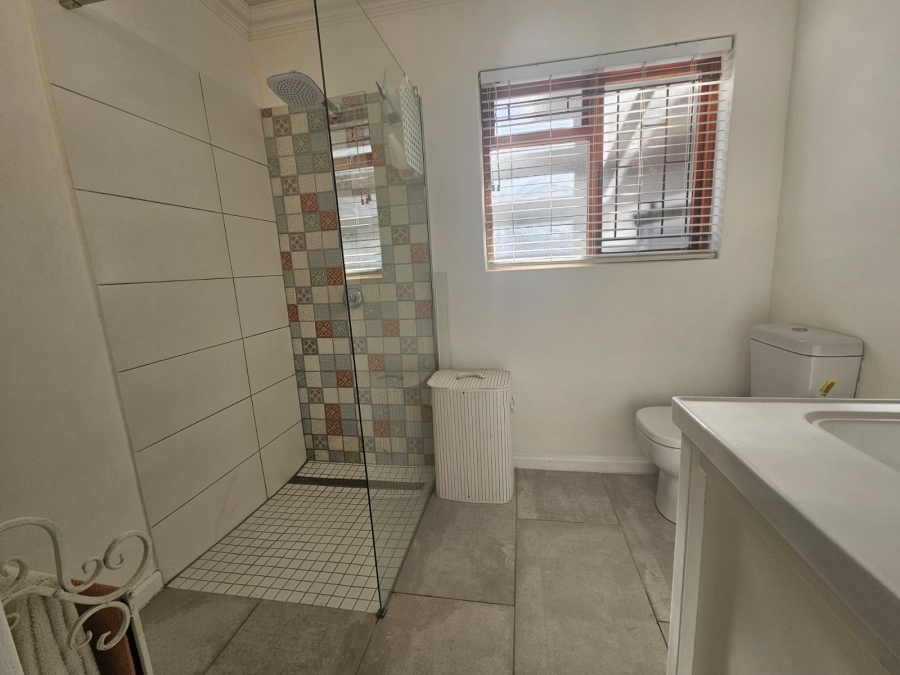 5 Bedroom Property for Sale in Stilbaai Wes Western Cape